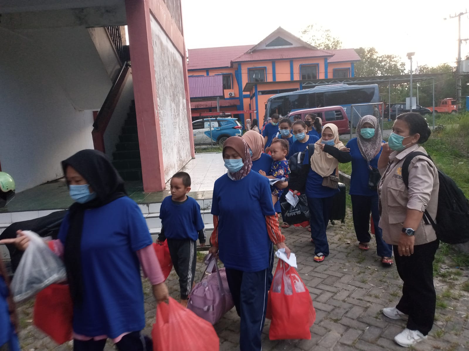 BERITA GAMBAR SIMPATIK
